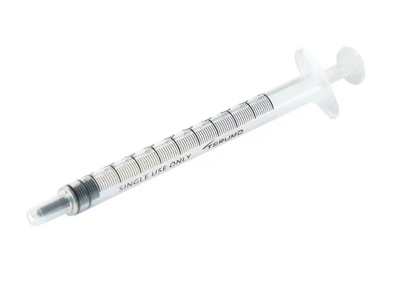 Jeringas 3 cuerpos Luer Terumo 3ml 100u concéntrica