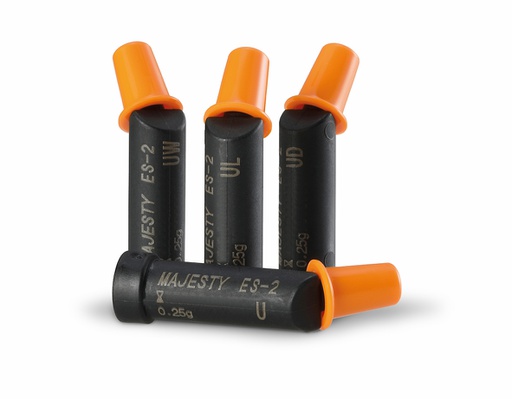 [17729] Clearfil Majesty ES2 Universal cap 20x0,25g Kuraray